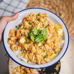 ข้าวไก่ผัดไข่