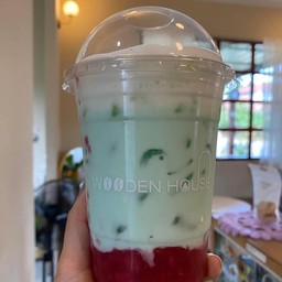 นมสดมิ้นท์สตอเบอรี่ Mint Milk with Strawberry