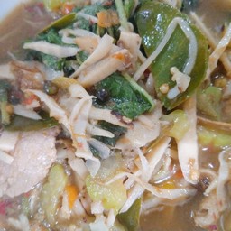 แกงป่าหน่อไม้เนื้อสดหอมๆต้องลอง
