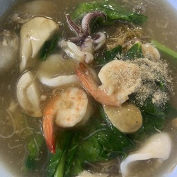 ร้านอาหารเจ๊สุข ทรงเครื่อง