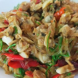 ผัดชะอมราดข้าว