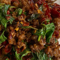 กระเพราพริกแห้ง