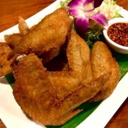 ปีกไก่ทอด ( 5 ชิ้น )