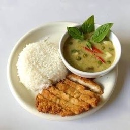 ข้าวไก่กรอบซอสเขียวหวาน