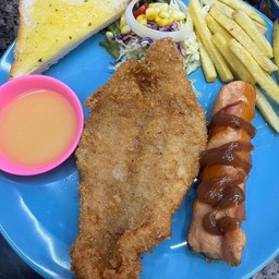 สเต๊กปลา&ไส้กรอกหมูรมควัน