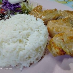 ข้าวหน้าหมูย่าง