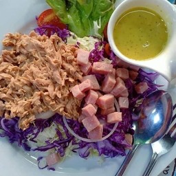 สลัดทูน่า