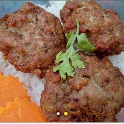 ข้าวหมูปั้นทอด