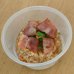 ข้าวผัดเบคอน