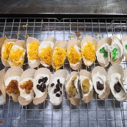 ขนมเบื้องไส้รวมจุใจ