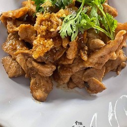 หมูกระเทียม(กับข้าว)