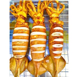 โต้ง หมึกย่าง https://wongn.ai/5wgex