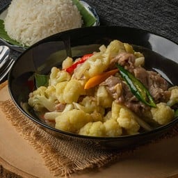 หมูผัดดอกกะหล่ำ