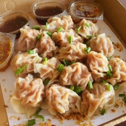 ครัวเจ้หมี เกี๊ยวหมูตู้ม เรือนแม่มณี
