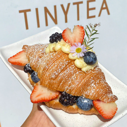 Mixed berry cream cheese croissant