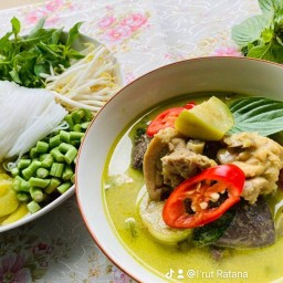 ร้านคุณรัตน์ อาหารจานเดียว ขนมจีน