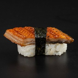 ซูชิปลาไหลญี่ปุ่นย่างซีอิ้ว