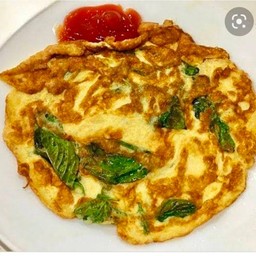 ไข่เจียวโหระพา(ราดข้าว)แถมฟรีน้ำพริกกะปิผักสด