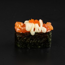 ซูชิแซลมอนสับราดสลัด