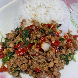 กะเพราหมูสับ(ราดข้าว)