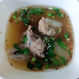 เล้งน้ำใส