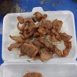 ข้าวหมูทอดกระเทียม