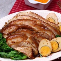 ขาหมู(กับข้าว)