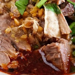 ก๋วยเตี๋ยวเนื้อตุ่นรวม