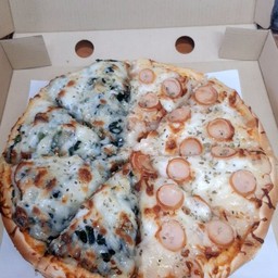 2 หน้าไส้กรอก&ผักโขม