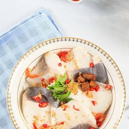 ยำปลาเต๋าเต้ย