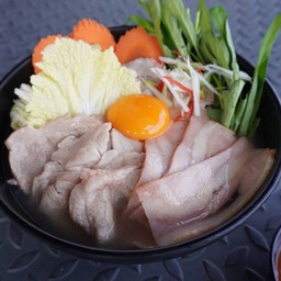 สุกี้ฮารวมหมู