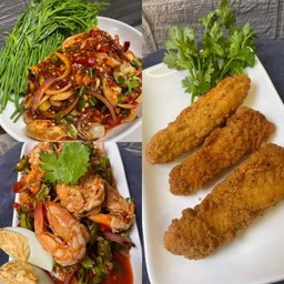 3แถม1 ยำหอยนางลม+ยำถั่วพลูกุ้งสด+ไก่กรอบ แถมฟรี โค้ก(กระป๋อง)