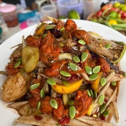 ตำหอยดอง ใส่ปลาร้า