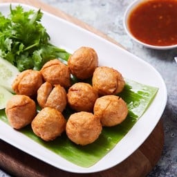 ลูกชิ้นทอด