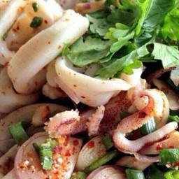 ลาบปลาหมึก