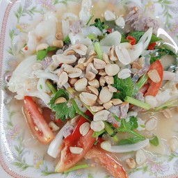 ยำเล็บมือนาง