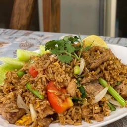 ข้าวผัดรถไฟ