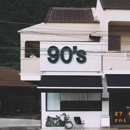 90's Bistro