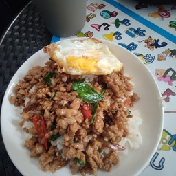 ลูกชิ้นทอด&ไส้กรอกแดง ลูกชิ้นทอด&ไส้กรอกแดง