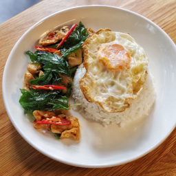 กระเพราไก่