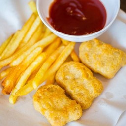 เซ็ตเฟรนฟรายไซด์S+นัตเก็ต4ชิ้น