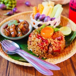 ข้าวคลุกน้ำพริกลงเรือไข่ดอง หมูหวาน