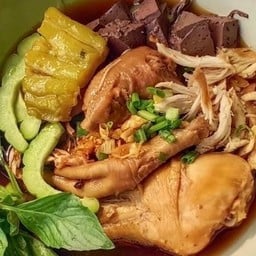 ฟ้าใสผัดไทย ตลาดไทยสุขดี (คลอง4)