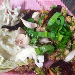 ลาบเนื้อ