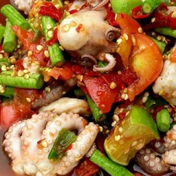 ตำเหลาปลาหมึก