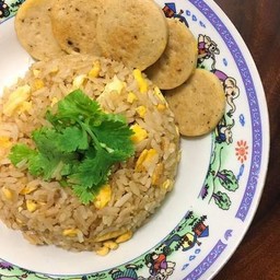 ข้าวผัดไก่ยอฟรีไข่ดาว