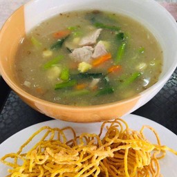 ราดหน้าหมี่กรอบโอชา