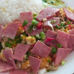 ไข่คั่วพริกเกลือราดข้าว