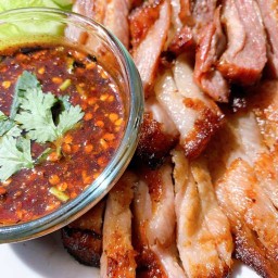 ร้านแจ้งเกิด คอหมูย่างรสเด็ด