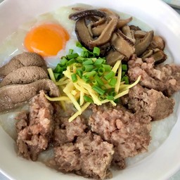 โจ๊กหมูใส่ไข่